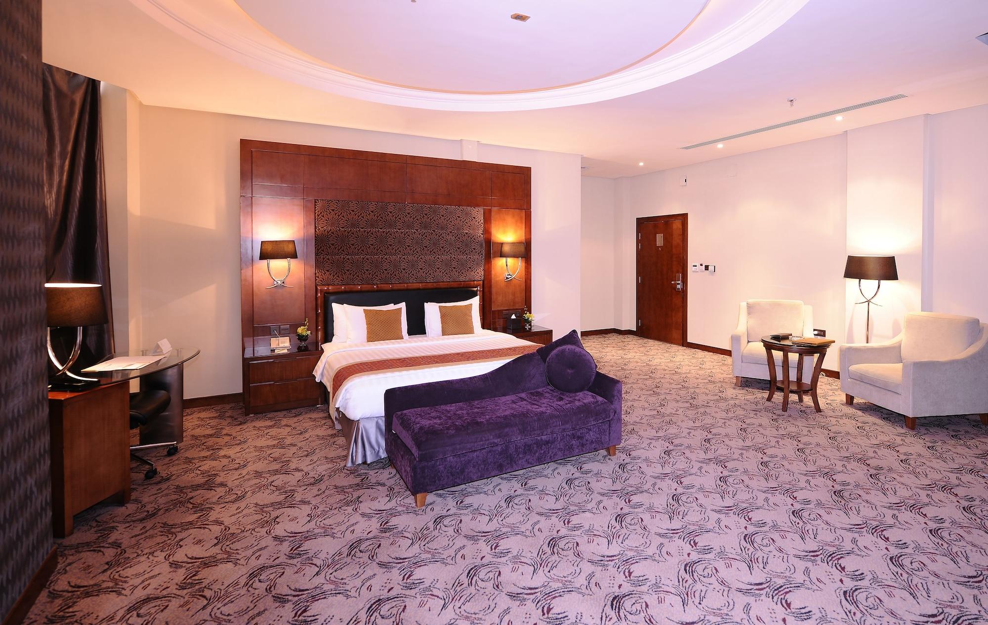 Qaser Al Hamra By Warwick Riyadh Exterior photo