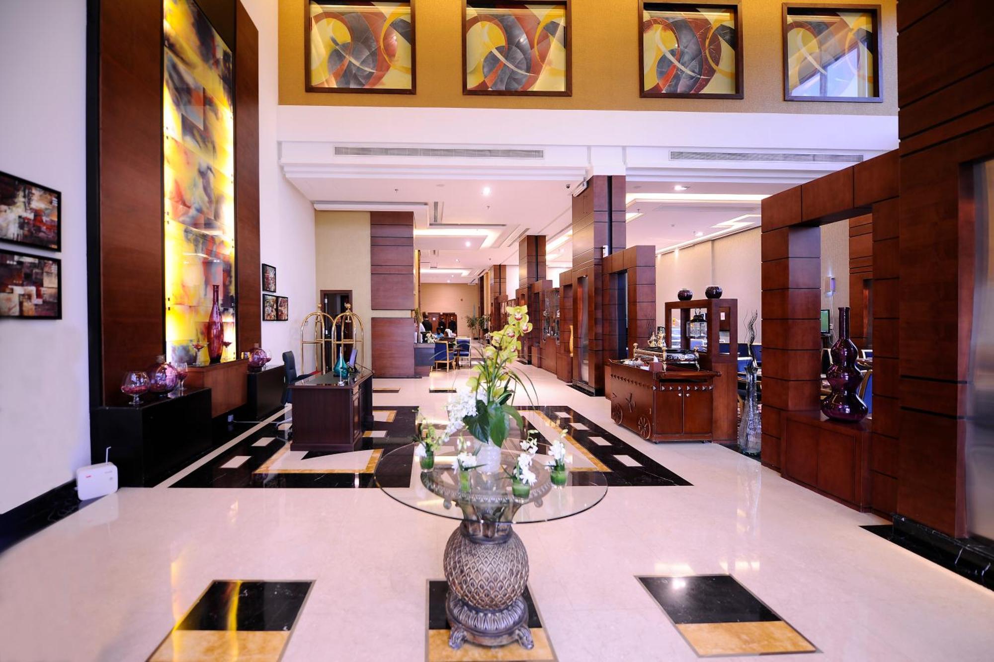 Qaser Al Hamra By Warwick Riyadh Exterior photo