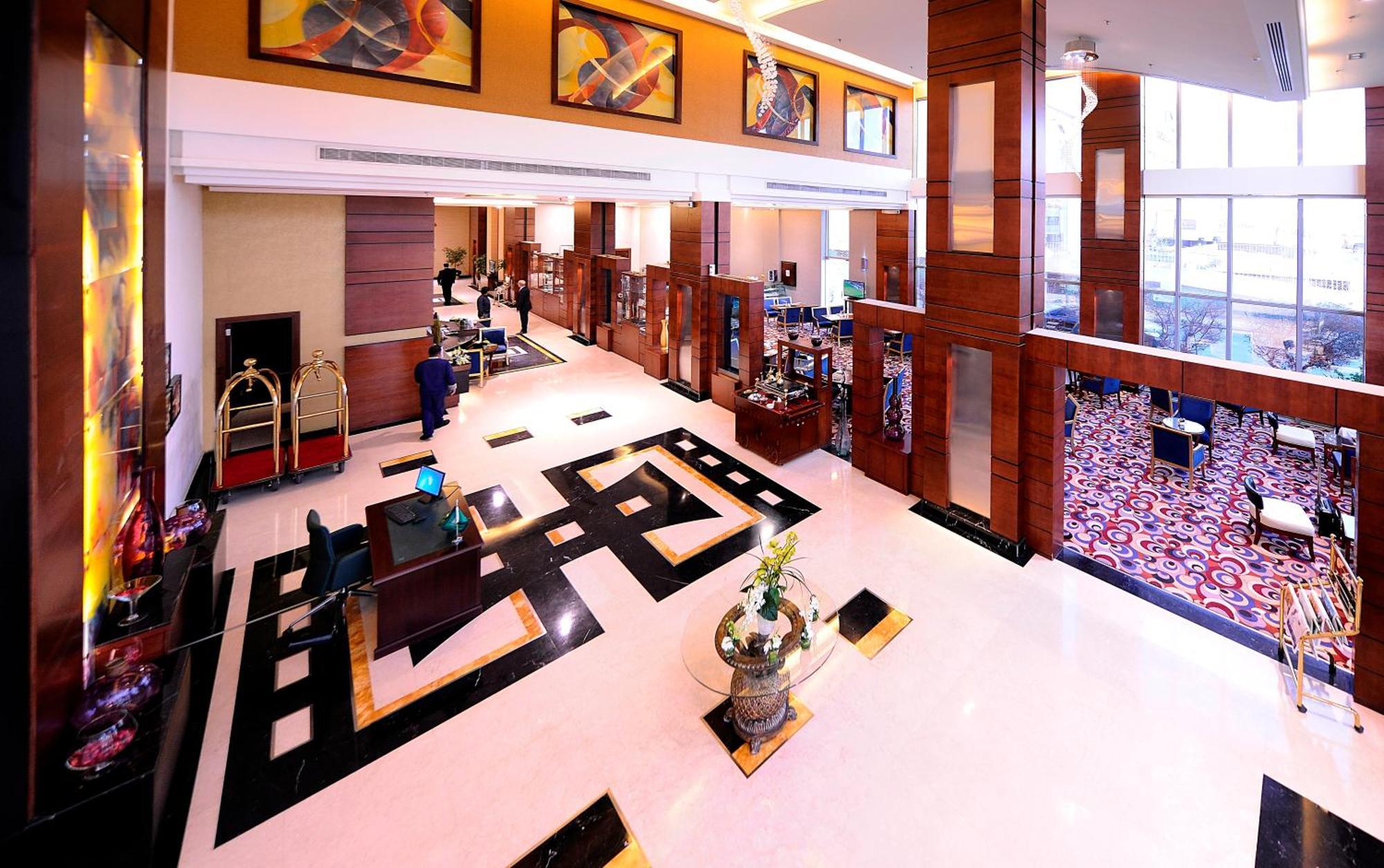 Qaser Al Hamra By Warwick Riyadh Exterior photo