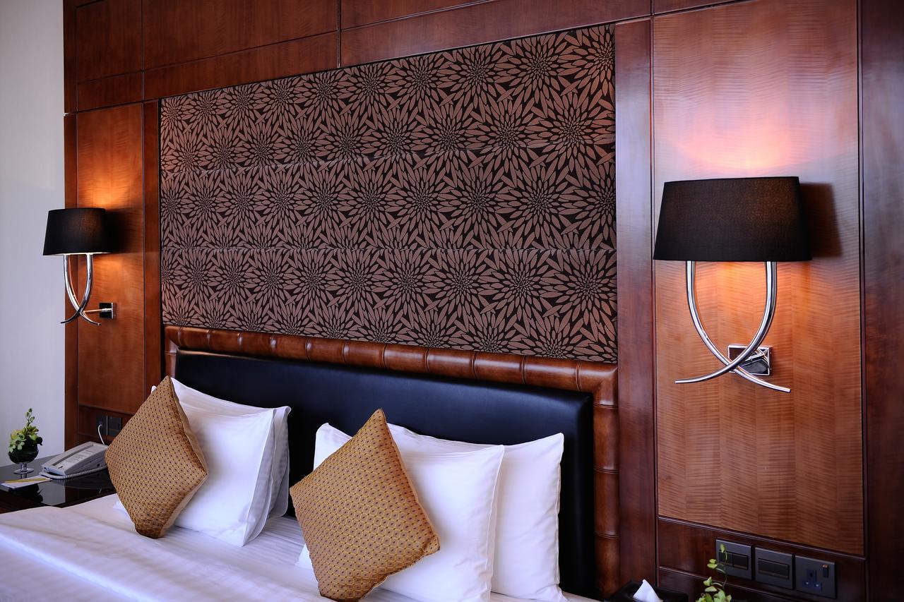 Qaser Al Hamra By Warwick Riyadh Exterior photo