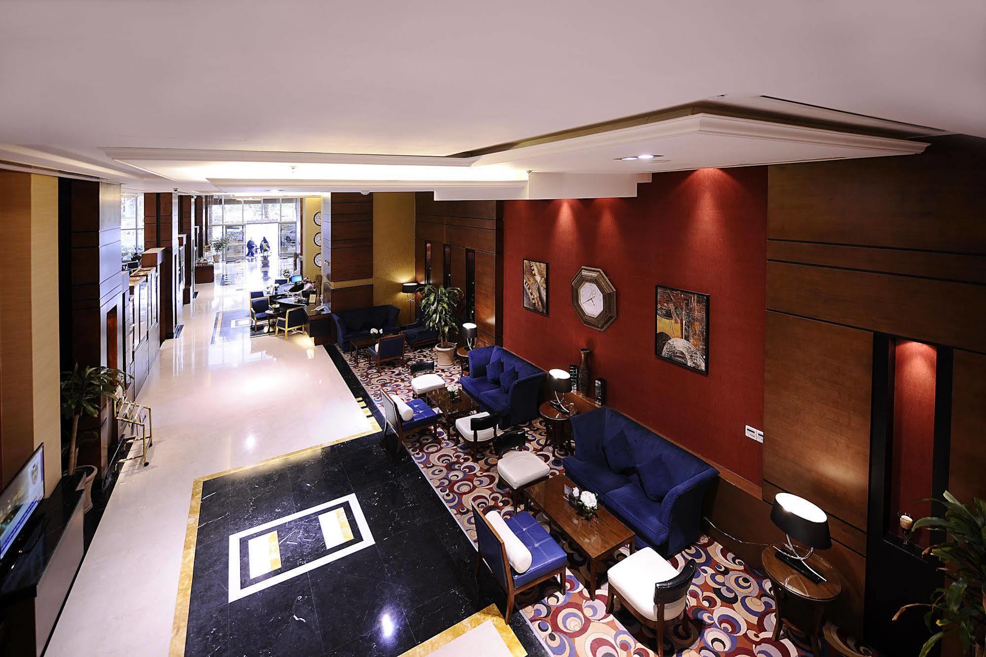 Qaser Al Hamra By Warwick Riyadh Exterior photo